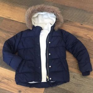 Old navy puffer coat w/fur lined detachable hood